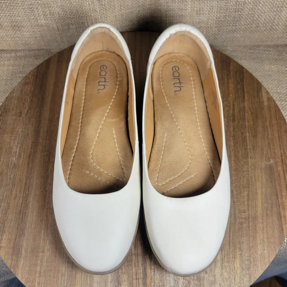 Earth Etlanden Leather Ballet Flats Ivory Comfort Slip On Shoes Women's 9.5M